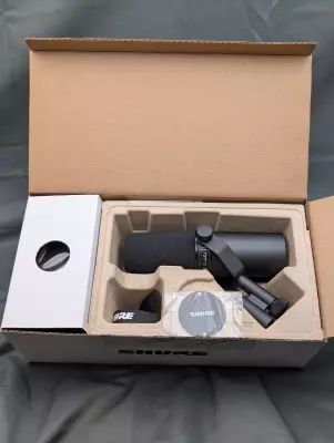 Store Special Product - SHURE - SM7B LARGE DIAPHRAGM CARDIOID DYNAMIC MICROPHONE