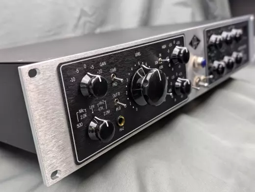 Store Special Product - Universal Audio - 6176 VINTAGE PREAMP/COMPRESSOR
