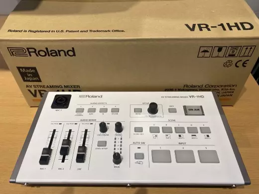 Store Special Product - Roland - VR-1HD