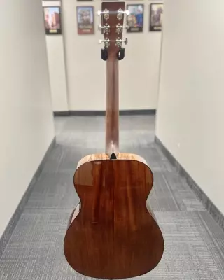 Martin 000-18 2014 2