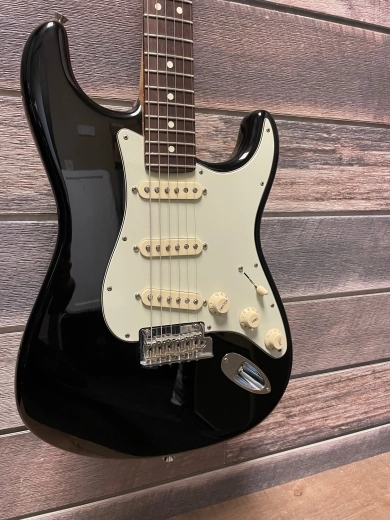 Fender - American Pro Stratocaster 2