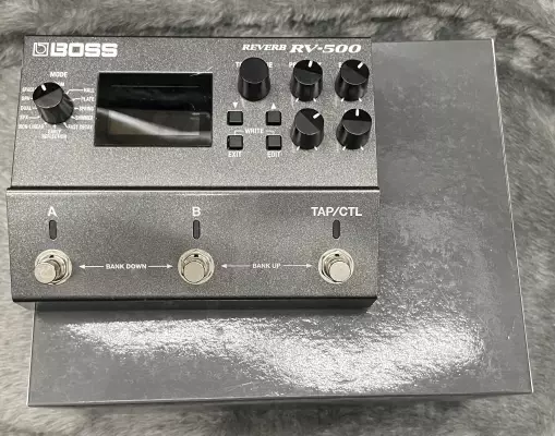 BOSS - RV-500 Reverb Pedal 5