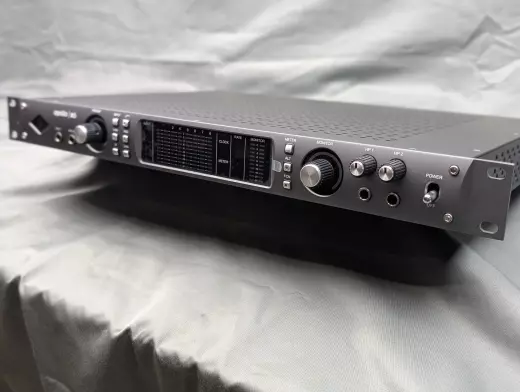 Universal Audio - UA-APX6 2