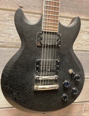 Gear Hunter | Ibanez AX1220 BBK