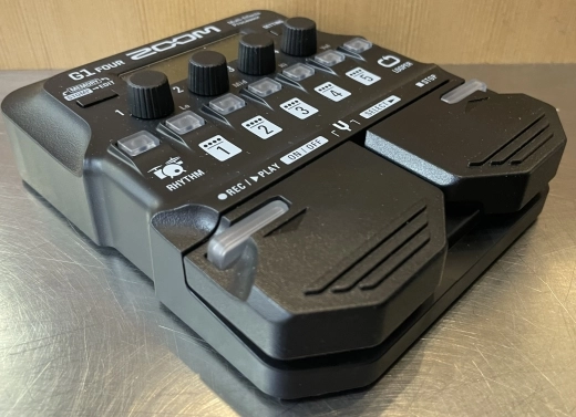 Zoom - G1 Four - Zoom Multi-FX 2