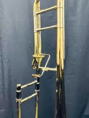 BACH STRAD TROMBONE F ATT. AXIAL 8.5 3