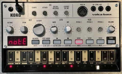 Korg - VOLCA-BASS Bass Synth w/ Sequencer