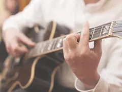 Group Guitar Courses  - Toronto, ON