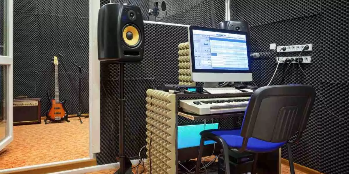 Absorption vs Diffusion for Acoustic Treatment Image