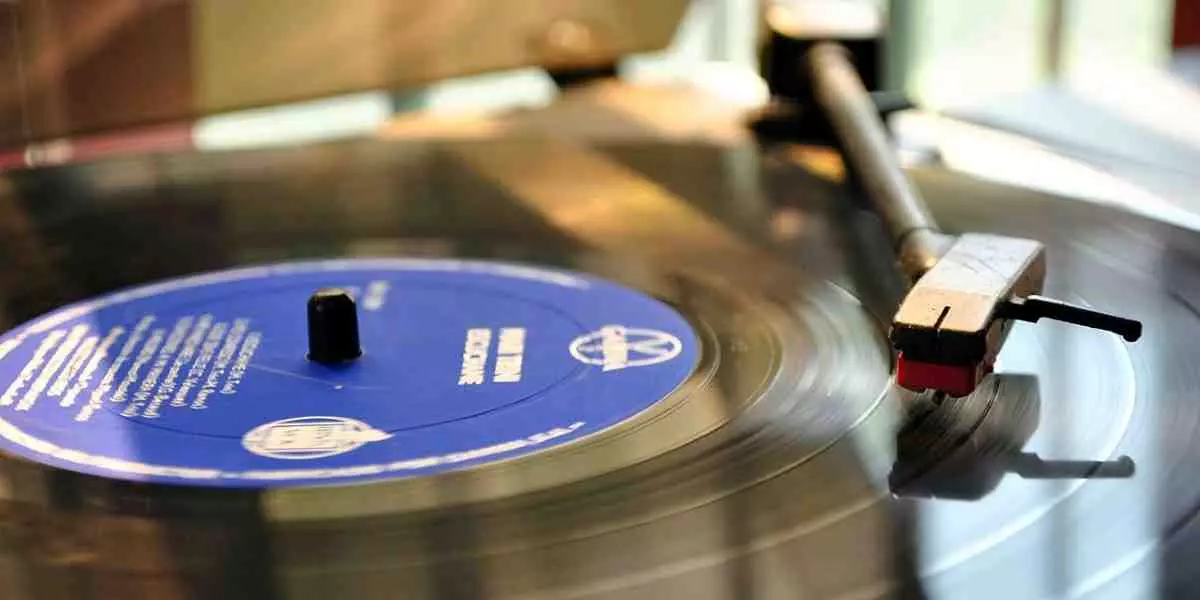 Getting Into Vinyl Records? This is What you Need Image